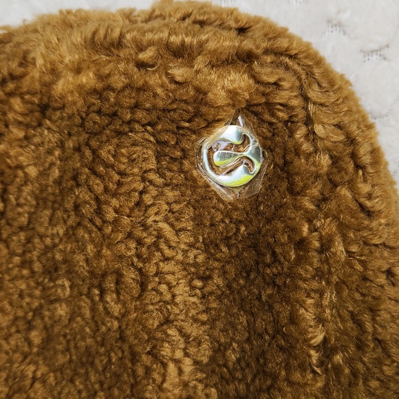 Nwt Lululemon Everywhere Belt Bag *Fleece - Picture 4 of 13